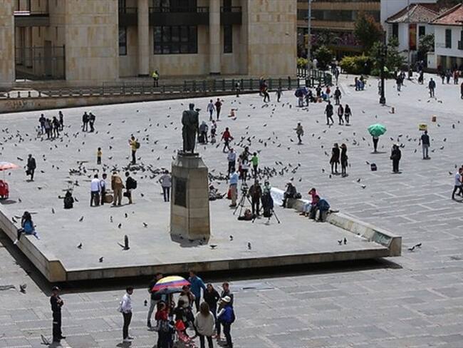 ¿Por qué están retirando a los vendedores de maíz de la Plaza de Bolívar?. Foto: Colprensa