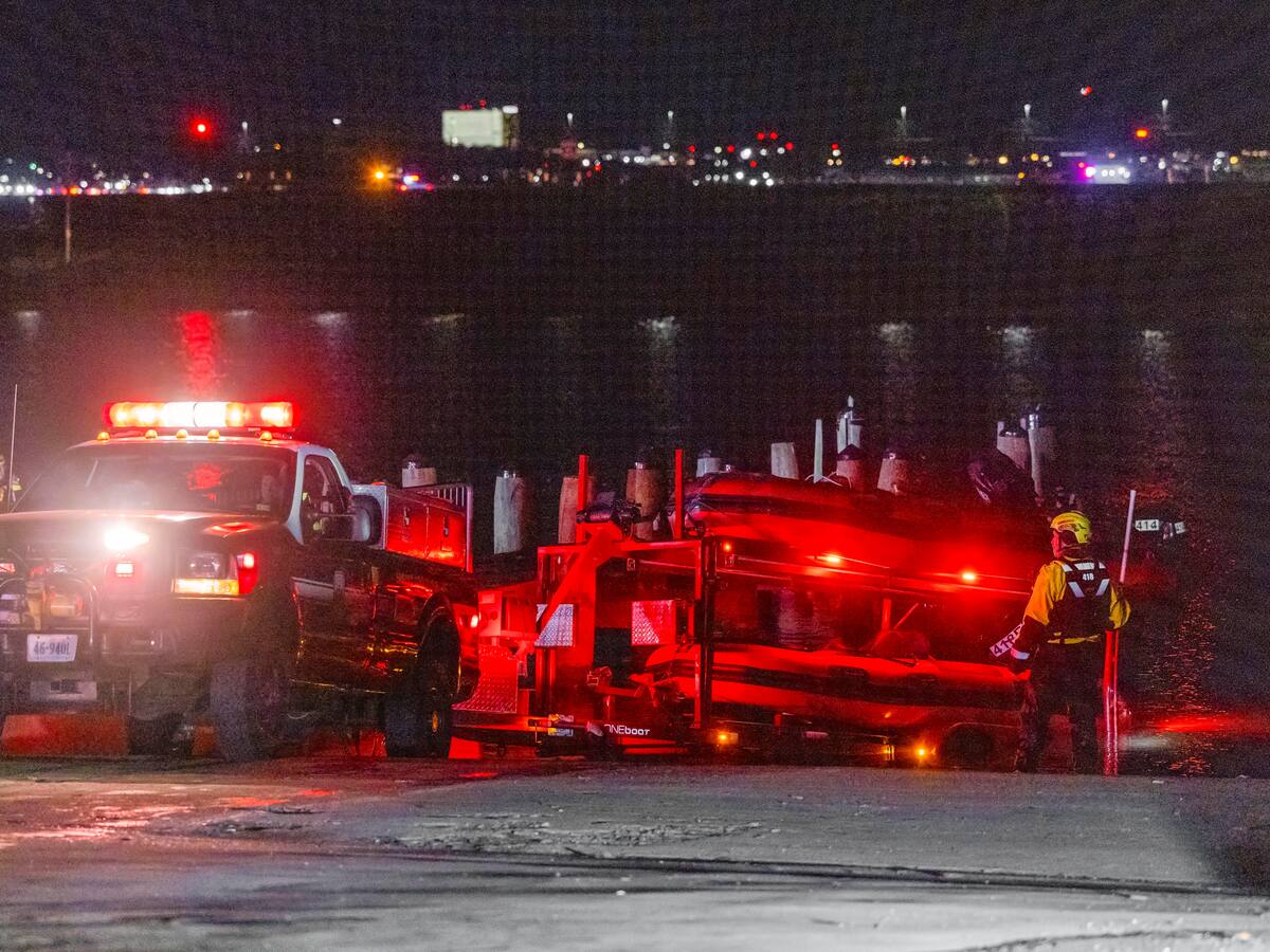 Los equipos de rescate no encuentran sobrevivientes del accidente aéreo en Washington