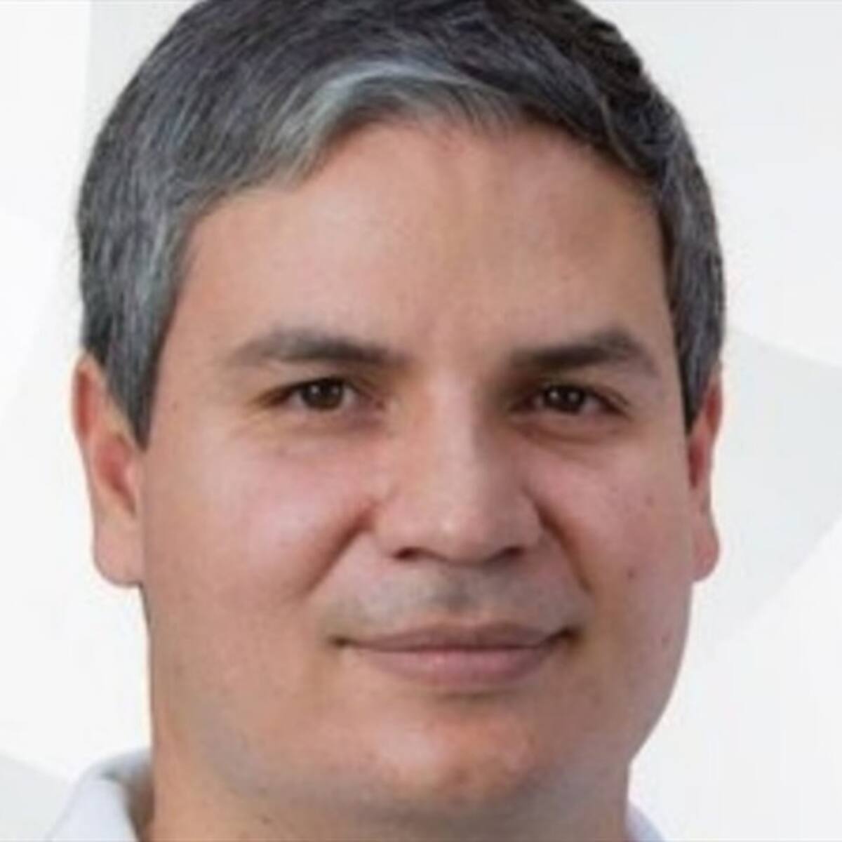 Juan Felipe Lemos renuncia a comisión que elegirá finalistas al cargo de contralor