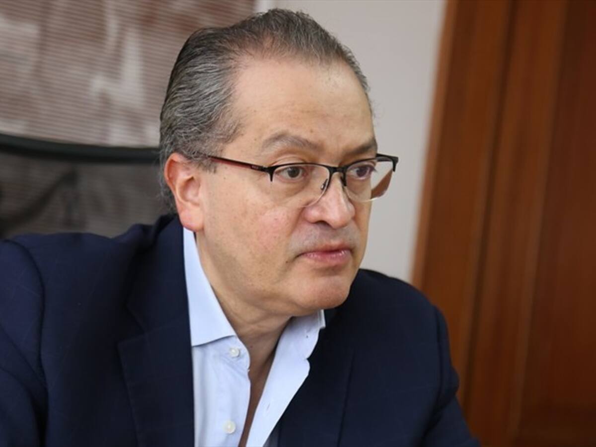 "Entre más simple e inofensiva sea la reforma, será más viable": procurador