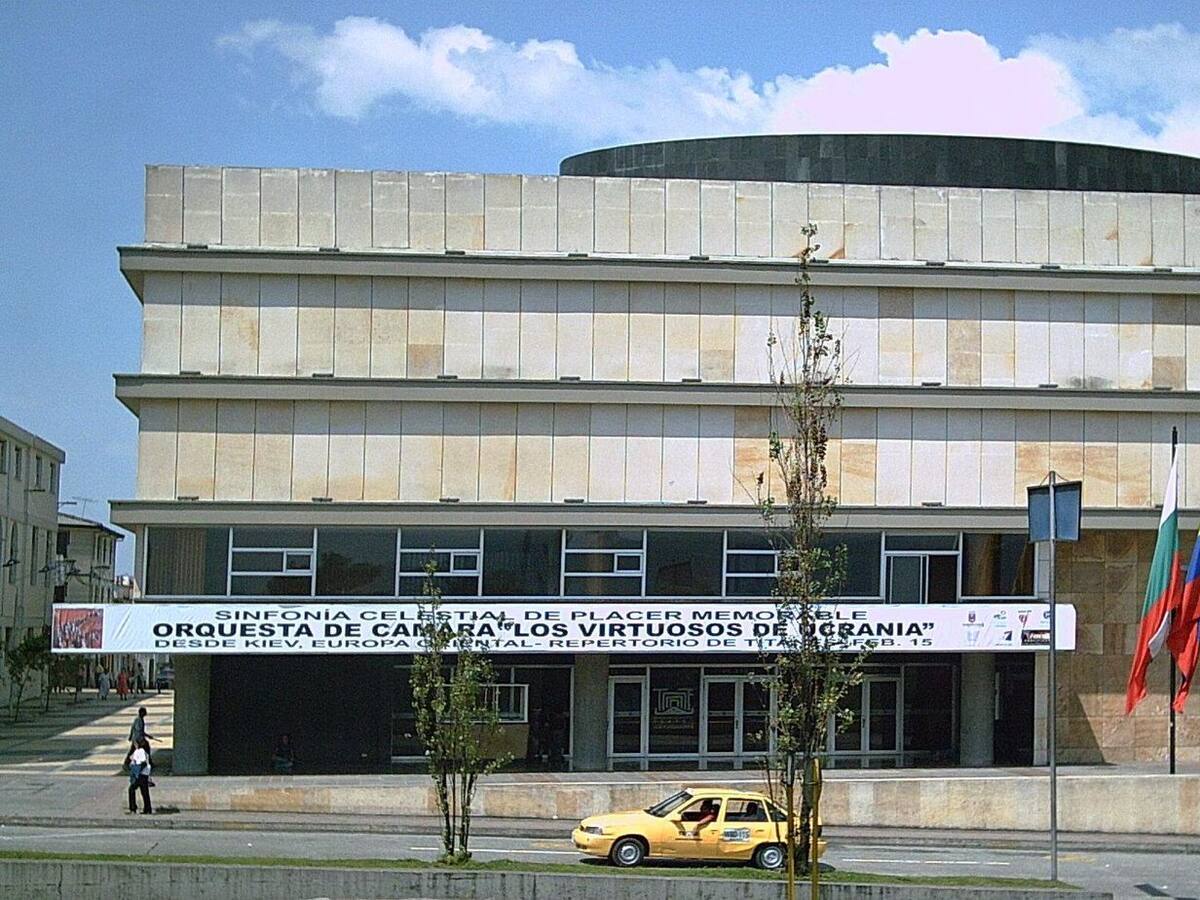 Sector cultural preocupado por mal estado del Teatro Fundadores en Manizales