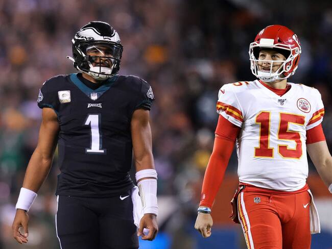 Jalen Hurts, de los Philadelphia Eagles (Izquierda) y Patrick Mahomes, de los Kansas City Chiefs (Derecha). Fotos: Mitchell Leff/Getty Images, y Dylan Buell/Getty Images.