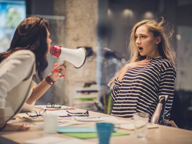 ¿Le gustaría “regañar” a su jefe? La empresa OCDA lo hace por usted a domicilio