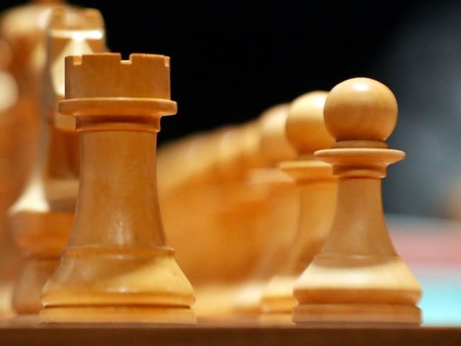 Así actúa el cerebro en quienes practican el ajedrez. Foto: Getty Images