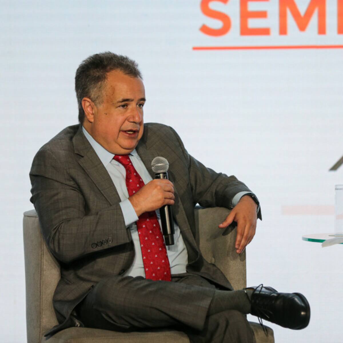 Mauricio Santa María se retira de Anif