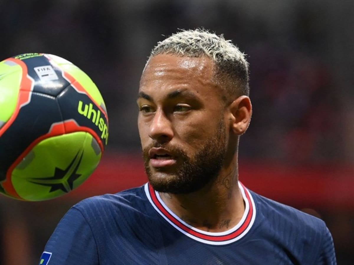 El exorbitante pago que recibe Neymar solo por saludar a fanaticada del PSG