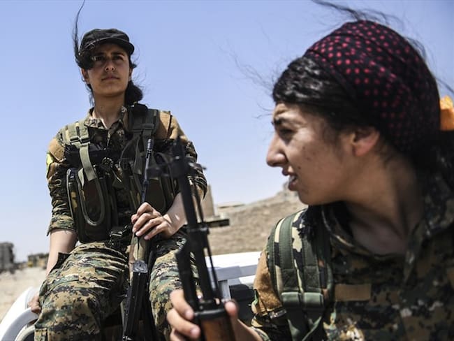 Las mujeres también han tomado las armas contra Isis: Alba Sotorra