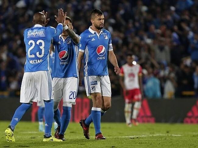 Millonarios derrota a Santa Fe en el primer partido de la final. Foto: Colprensa