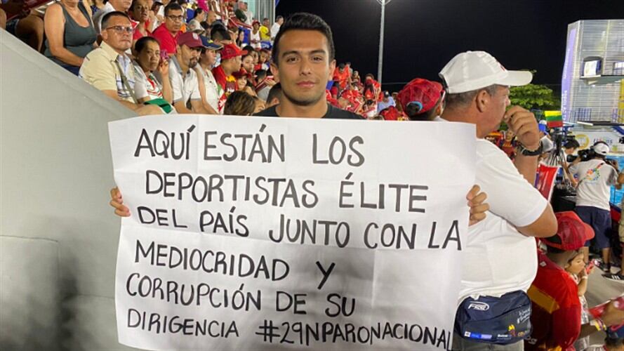 Hasta el momento no hay ningún pronunciamiento oficial por parte de la policía de Cartagena frente a lo sucedido. Foto: Twitter: jorgeivan9108