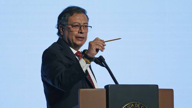 AME5152. BOGOTÁ (COLOMBIA), 07/11/2024.- El presidente de Colombia, Gustavo Petro, habla durante la 'Primera conferencia ministerial para poner fin a la violencia contra la niñez', este jueves en Bogotá (Colombia). El canciller colombiano, Luis Gilberto Murillo, aseguró este jueves, al inaugurar la 'Primera conferencia ministerial para poner fin a la violencia contra la niñez', que el mundo debe unirse para enfrentar ese problema del cual han sido víctima más de mil millones de niños, niñas y adolescentes. EFE/ Mauricio Dueñas Castañeda