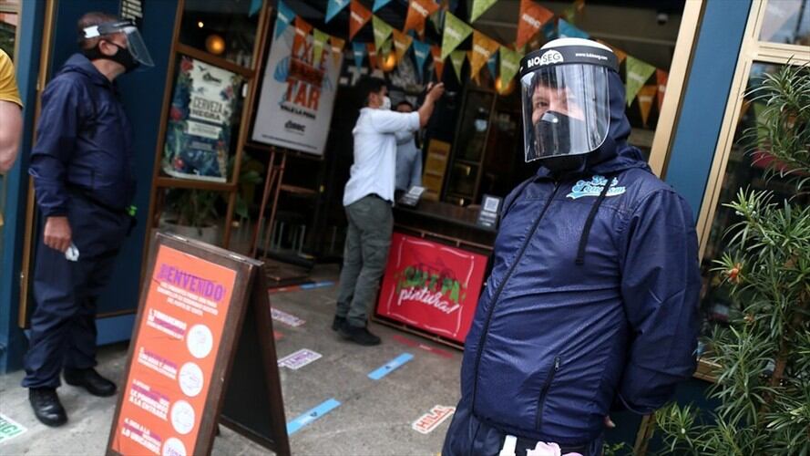 No se contempla todavía la posibilidad de reabrir las discotecas, estadios, conciertos y otros eventos masivos. Foto: Colprensa