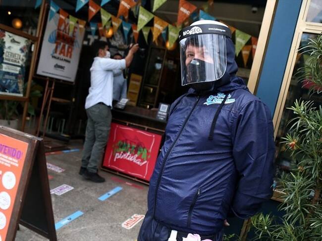 No se contempla todavía la posibilidad de reabrir las discotecas, estadios, conciertos y otros eventos masivos. Foto: Colprensa