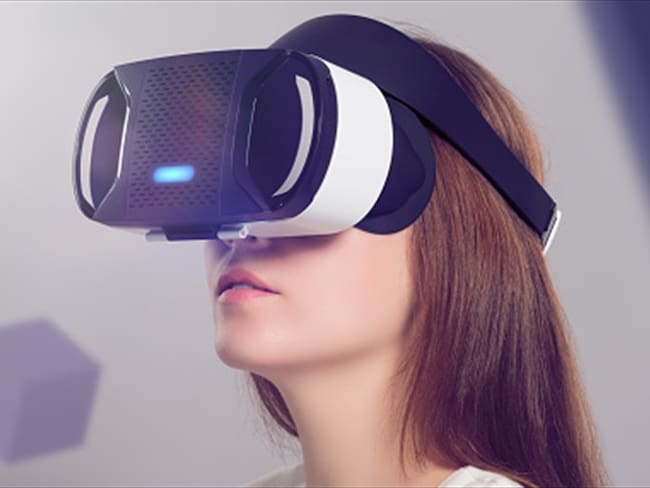 Las gafas de realidad virtual podrían facilitar la labor de los cirujanos. Foto: Getty Images