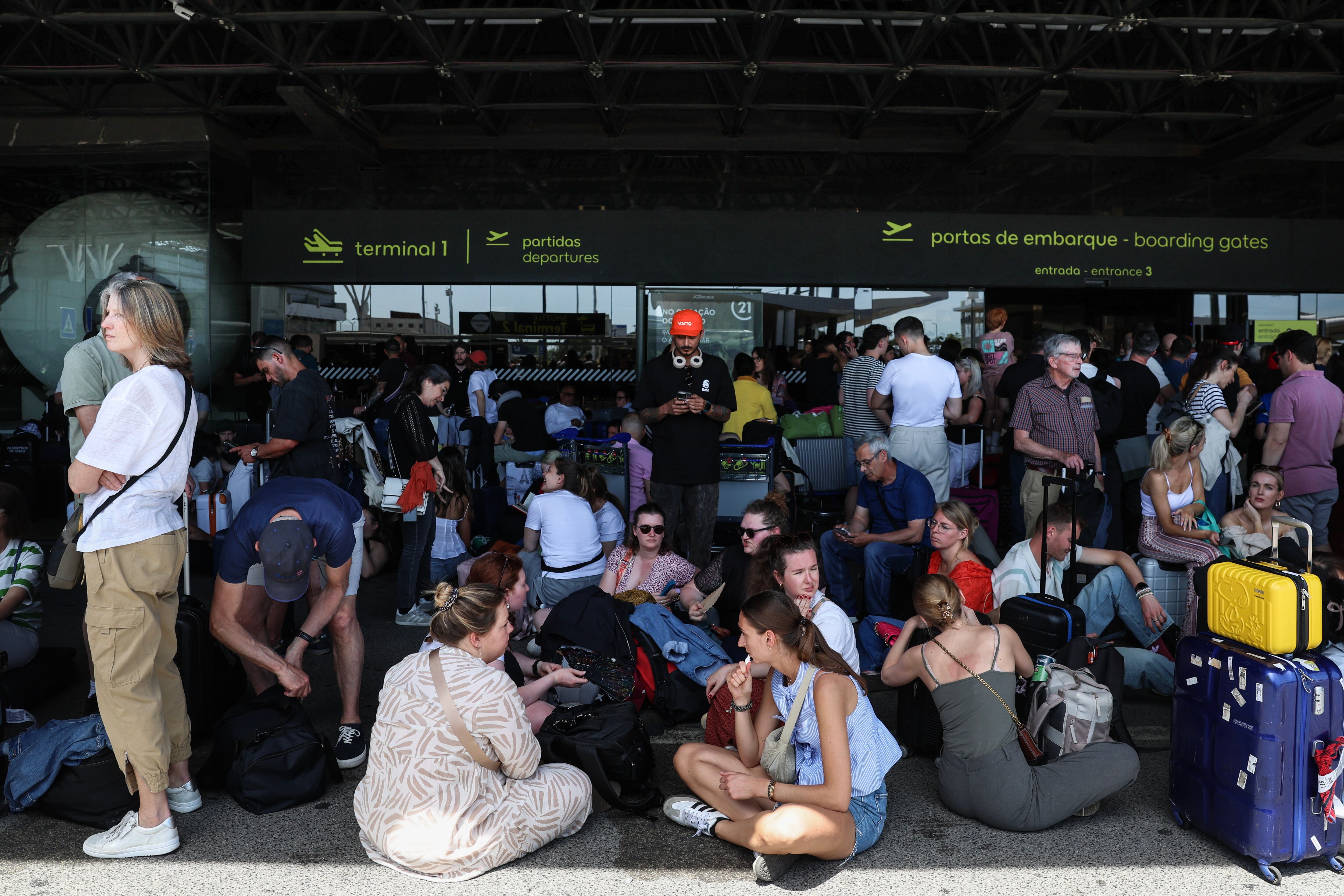 Apagón en Portugal. Foto: EFE/EPA/TIAGO PETINGA