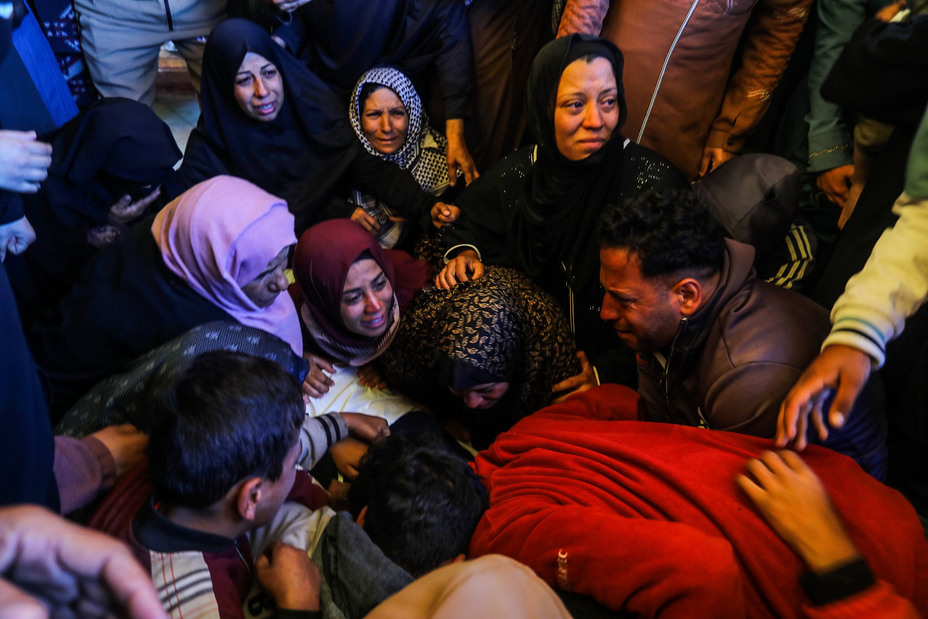 Referencia de muerte en Gaza. Foto: Abed Rahim Khatib/Anadolu via Getty Images.