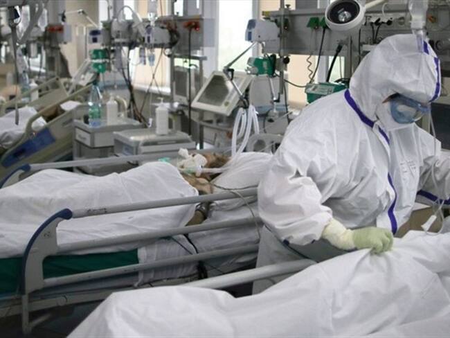 Las autoridades insisten a la ciudadanía mantener las medidas de protección frente al avance que se viene presentando del virus en el país.. Foto: Getty Images