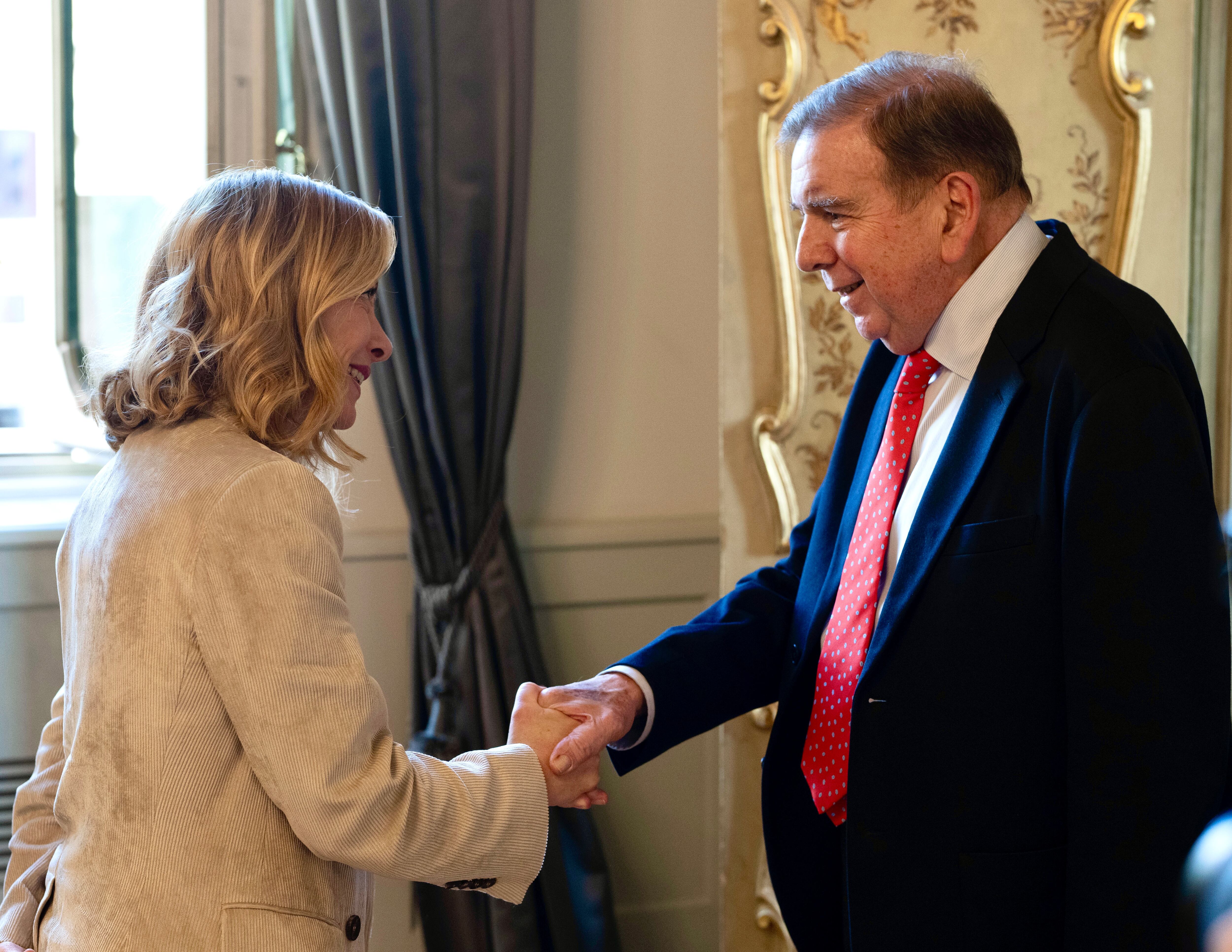La primera ministra de Italia, Giorgia Melony y el líder opositor venezolano Edmundo González Urrutia FOTO:  Palazzo Chigi