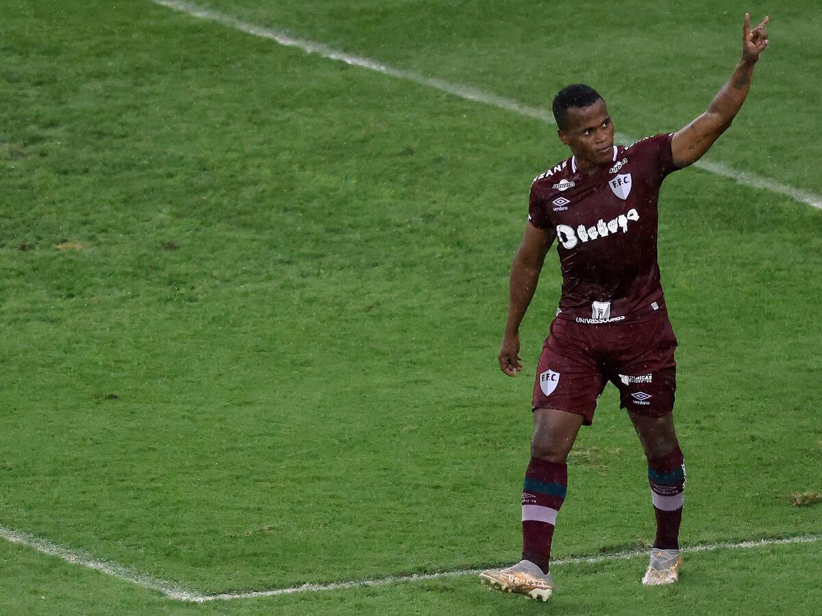 Video: Jhon Arias volvió a anotar, pero no impidió la derrota de Fluminense