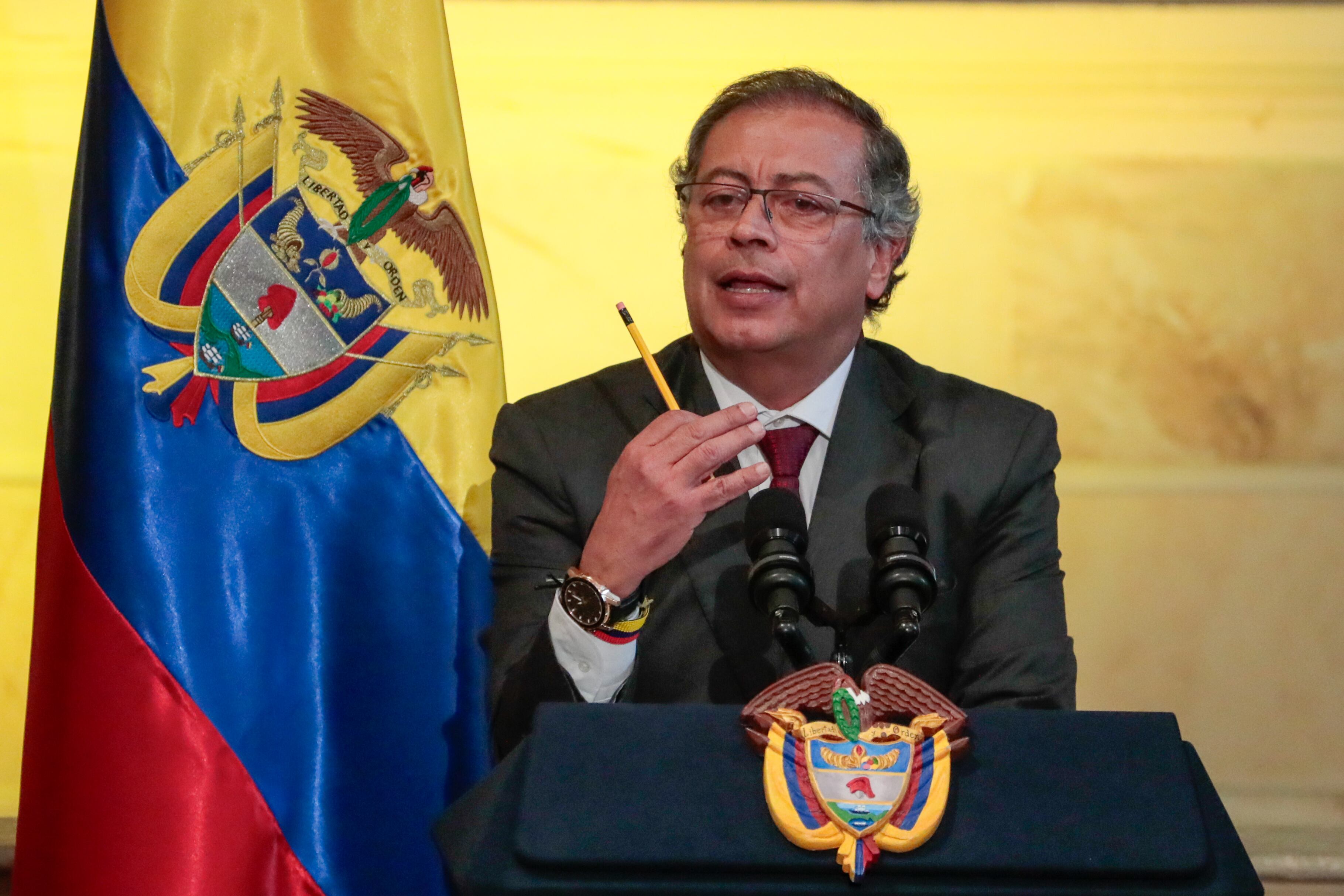 El presidente de Colombia, Gustavo Petro, hace su intervención durante la instalación de las sesiones ordinarias del Congreso. EFE/Carlos Ortega
