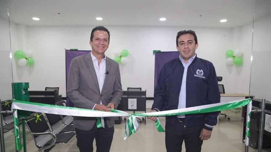 Registrador nacional Alexander Vega en la inauguración de un sede de esa entidad en Soacha. Foto: Alcaldía de Soacha