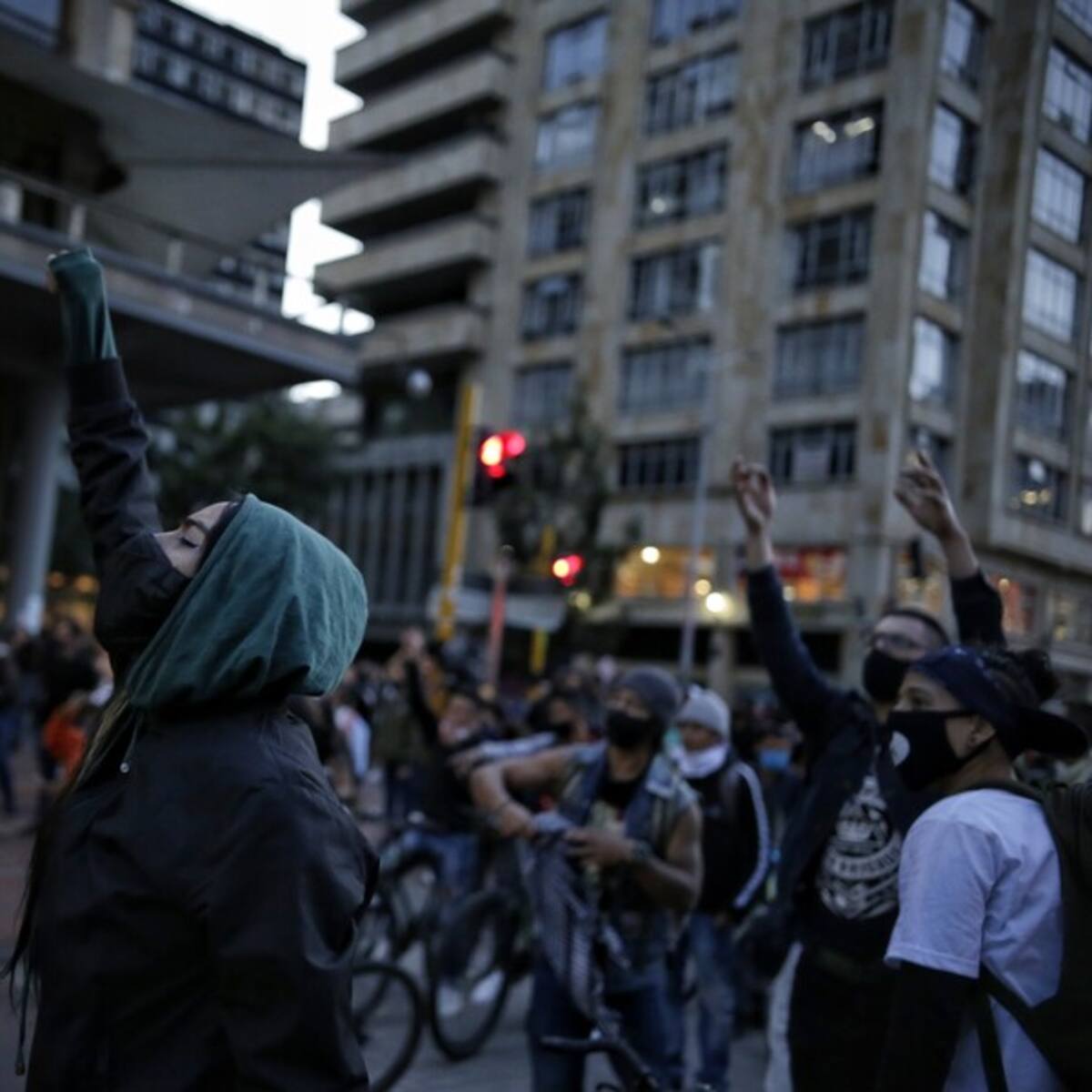 Procuraduría destituye a agente de la Policía por muerte de manifestante en protestas del 2020