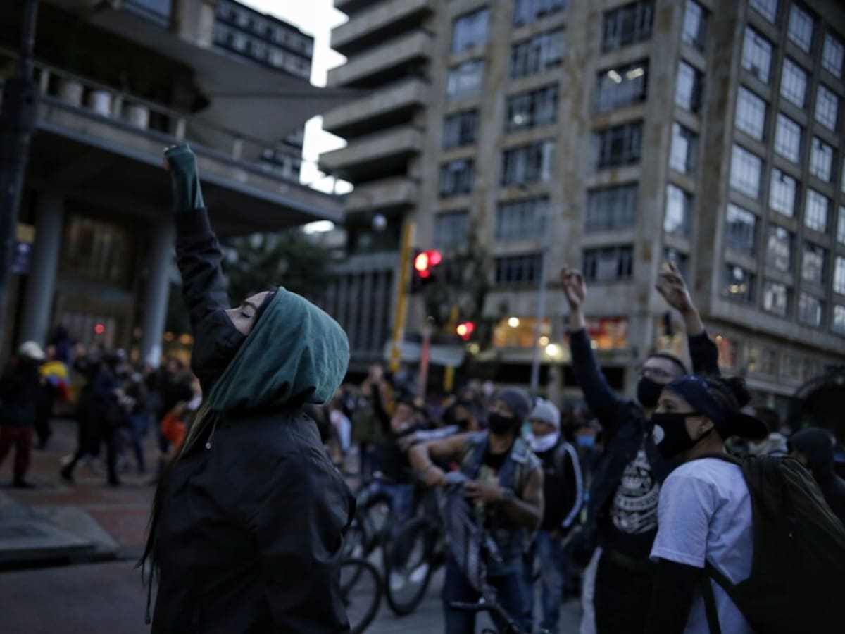 Procuraduría destituye a agente de la Policía por muerte de manifestante en protestas del 2020