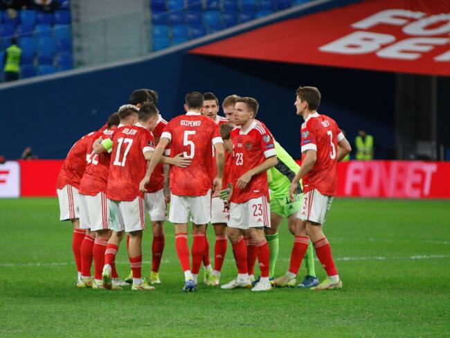 SAINT PETERSBURG, RUSSIA - 2021/11/11: Russia team players seen during the 2022 FIFA World Cup Qualifiers match between Russia and Cyprus at Gazprom Arena.Final score; Russia 6:0 Cyprus. (Photo by Maksim Konstantinov/SOPA Images/LightRocket via Getty Images)