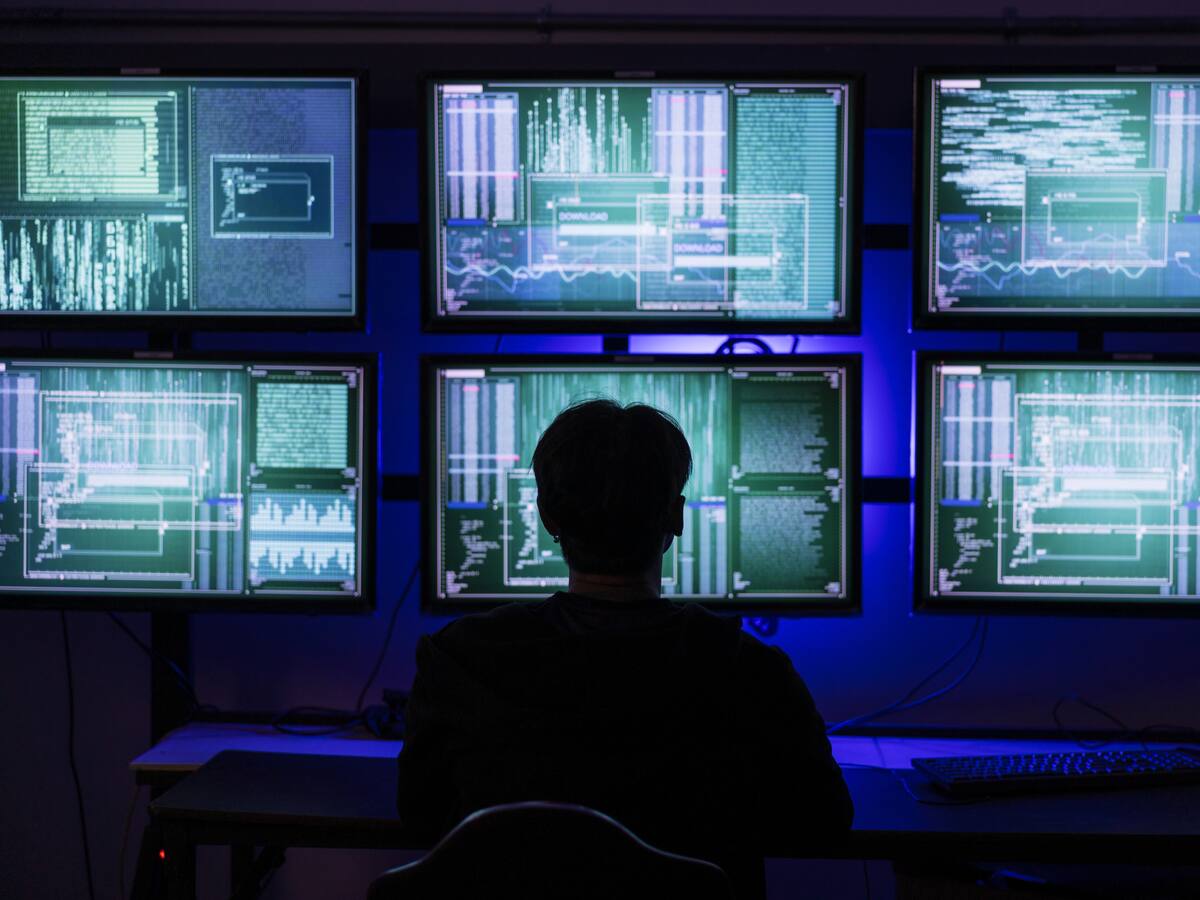 Alejandro Cáceres, el hacker que dejó sin internet a Corea del Norte durante una semana