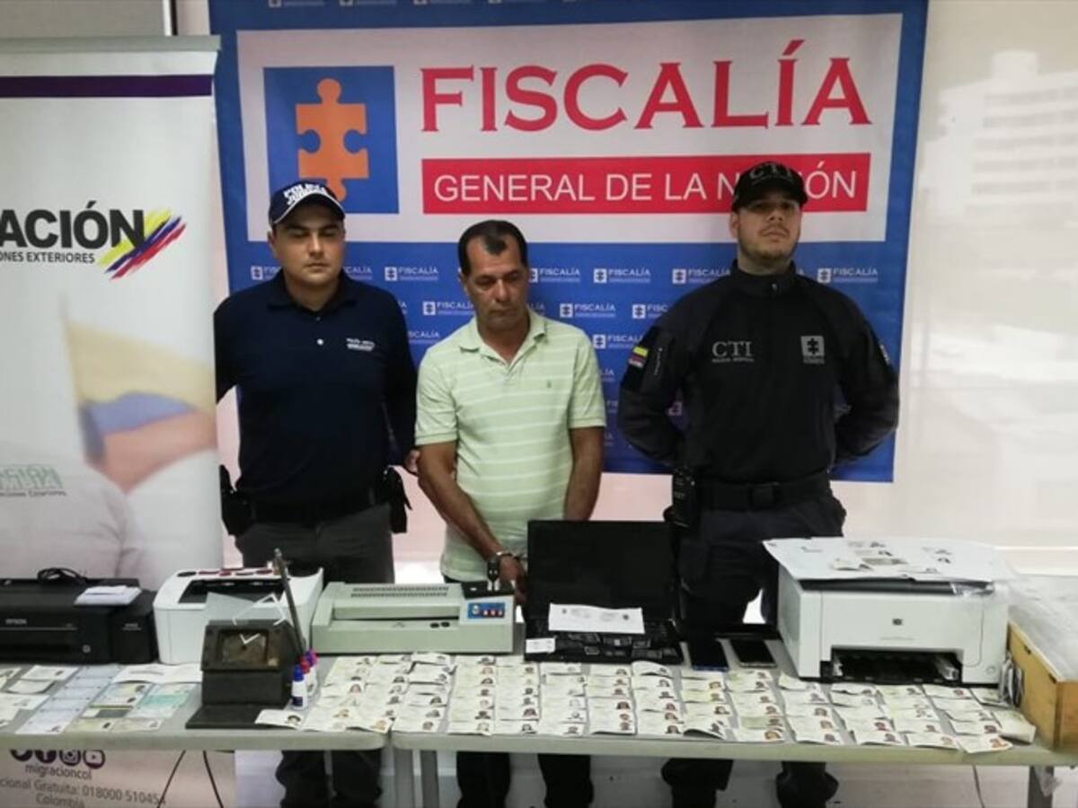 Cae alias “Picoro”, líder de banda que expedía documentos falsos a inmigrantes