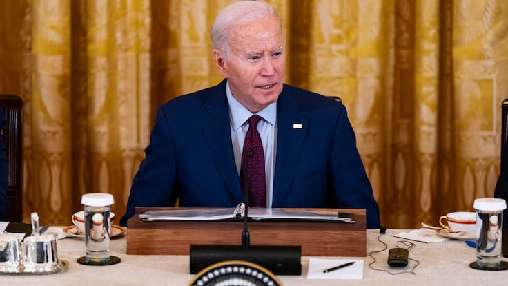Washington (United States), 11/04/2024.- US President Joe Biden speaks during a trilateral meeting with Ferdinand Marcos Jr., Philippines&#039; president, and Fumio Kishida, Japan&#039;s prime minister, not pictured, in the East Room of the White House in Washington, DC, USA, on 11 April 2024. US President Joe Biden is set to unveil joint military patrols and training with the Philippines and Japan as the allies seek to counter an increasingly assertive China in the South China Sea. (Japón, Filipinas) EFE/EPA/Al Drago / POOL