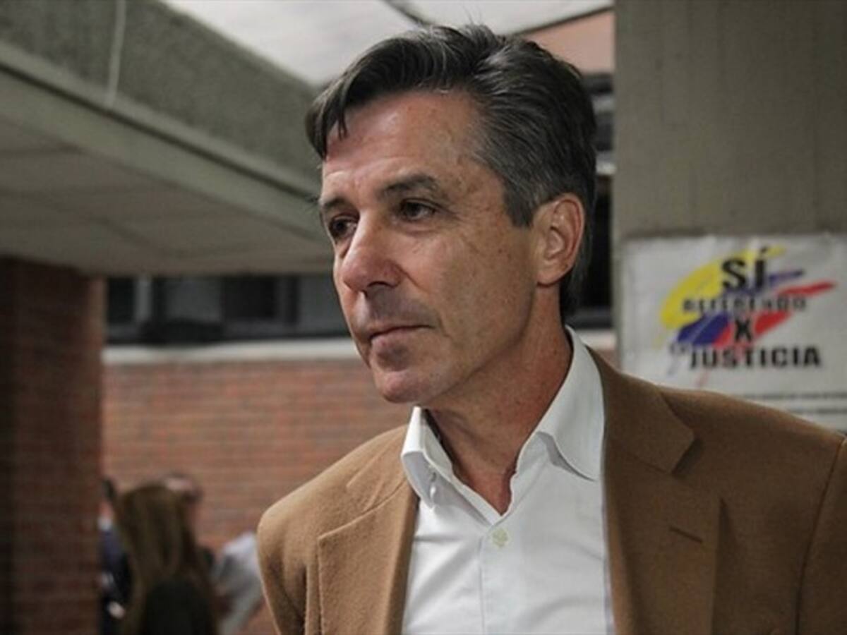 Próximo lunes se decidirá futuro de Roberto Prieto