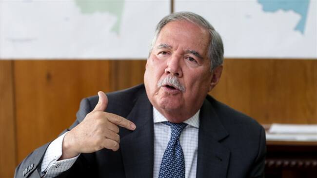 Guillermo Botero, mindefensa, señalado por bombardeos en Caquetá. Foto: Colprensa