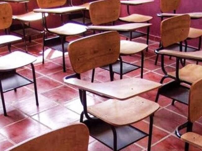 El centro educativo se encuentra sin funcionamiento por los cruentos combates. Crédito: Colprensa.