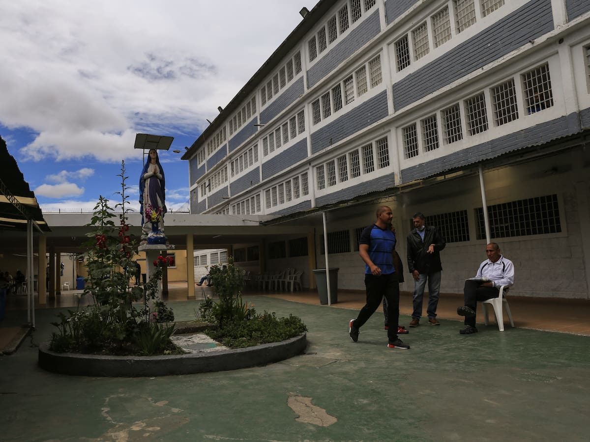 Riña en la cárcel La Modelo dejó un recluso muerto y tres lesionados