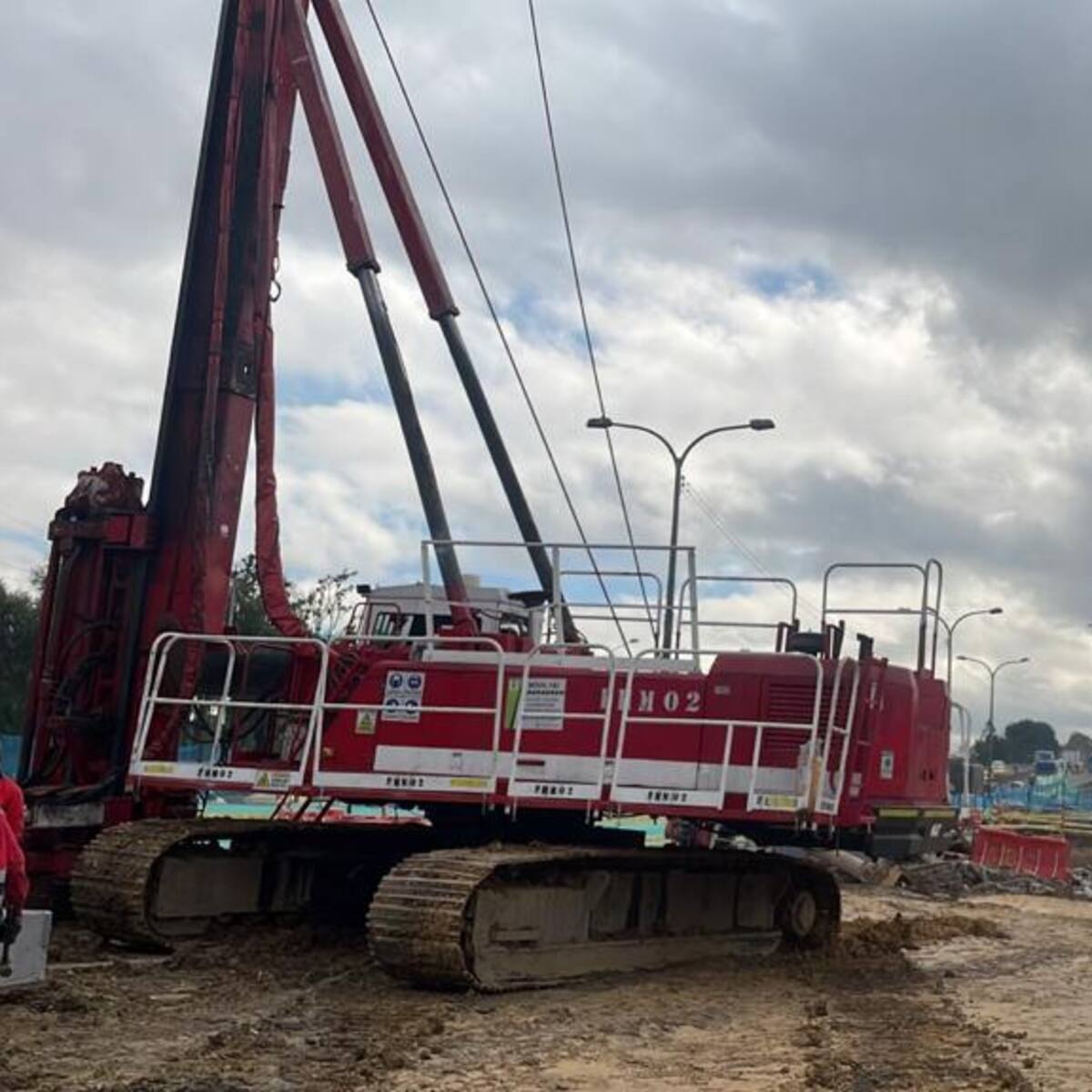 IDU responde tras duro regaño de Claudia López por retrasos en obras de Avenida 68