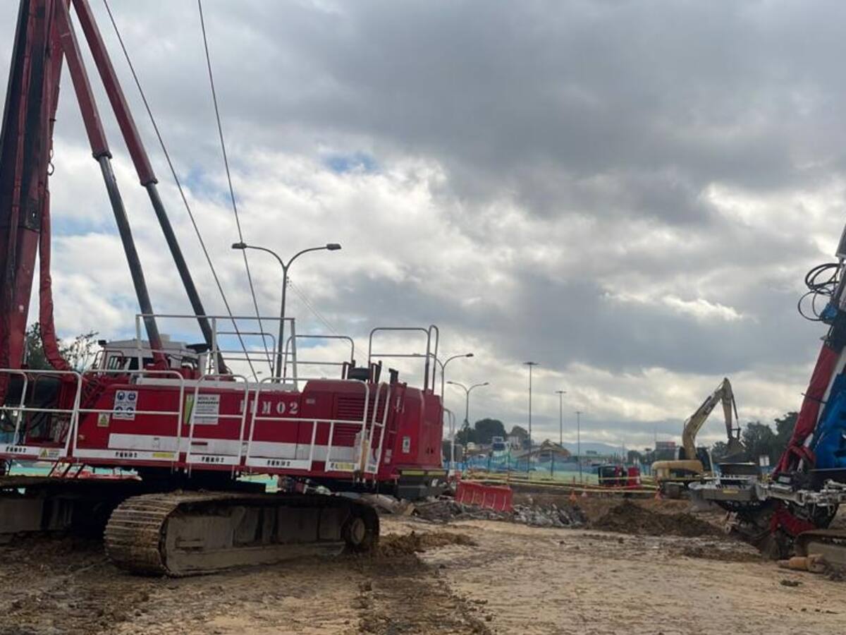 IDU responde tras duro regaño de Claudia López por retrasos en obras de Avenida 68