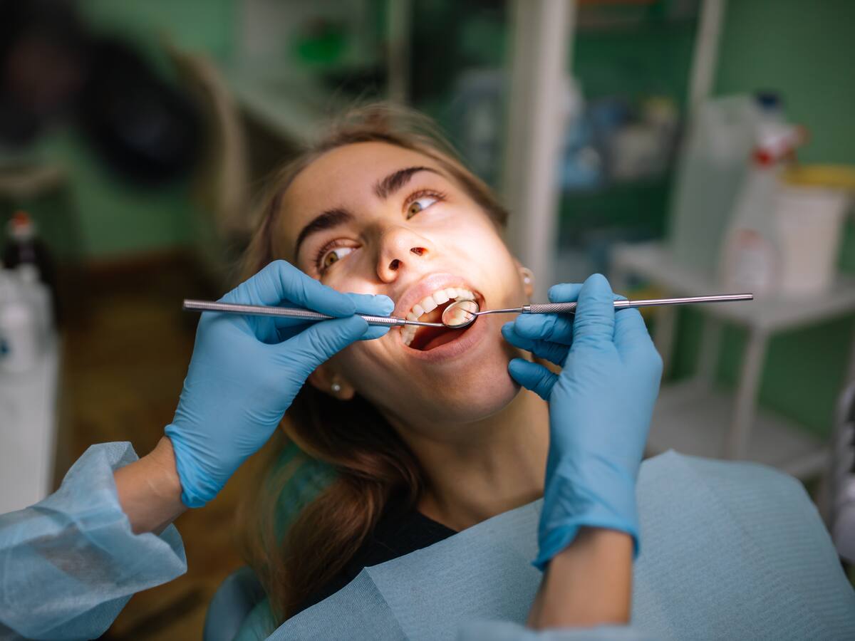 Odontólogo explicó cuáles son las enfermedades más comúnes que se presentan en las encías