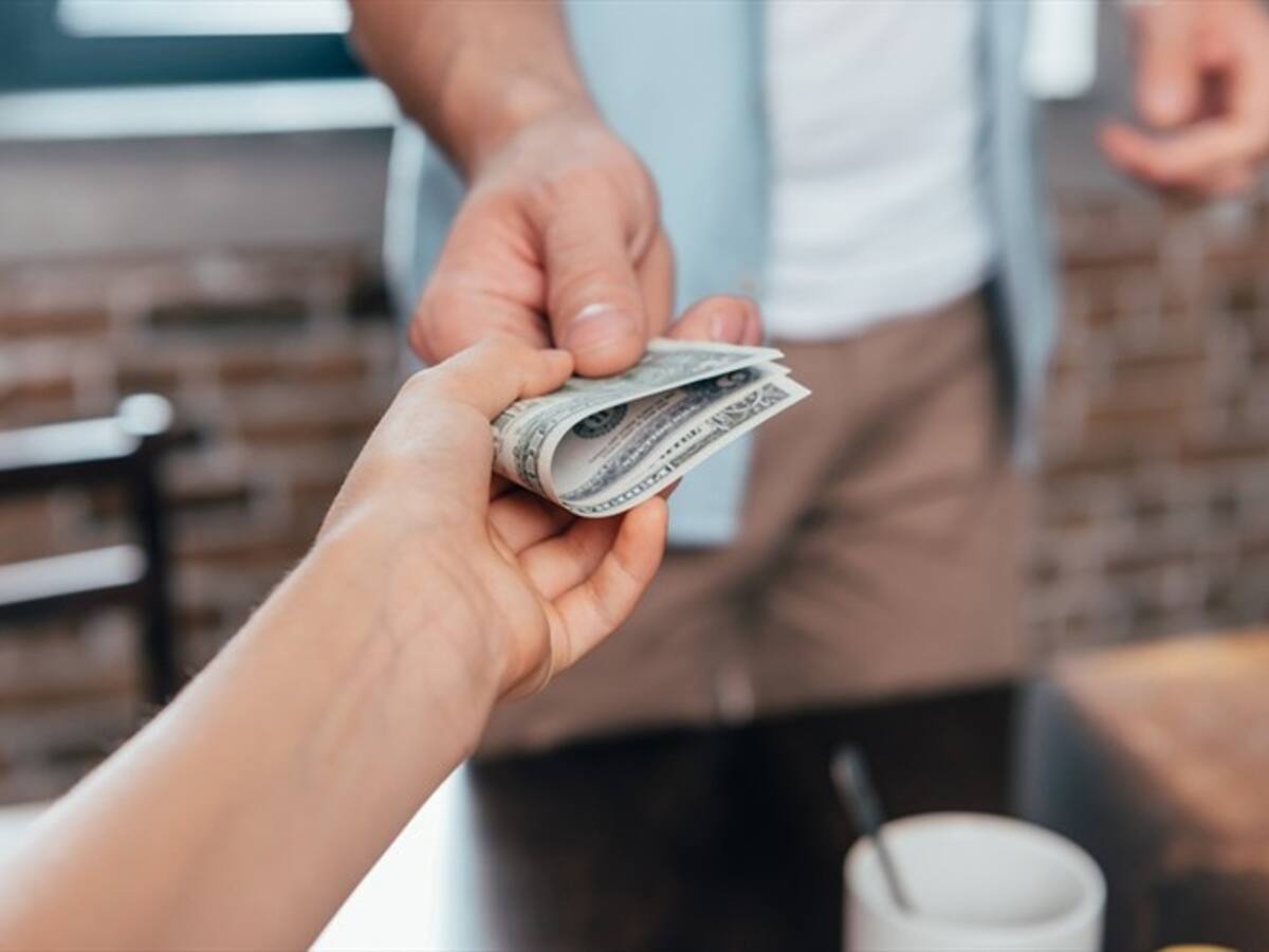 Con relojes Rolex y tiquetes de avión se compraba la contratación en Guainía y Amazonas