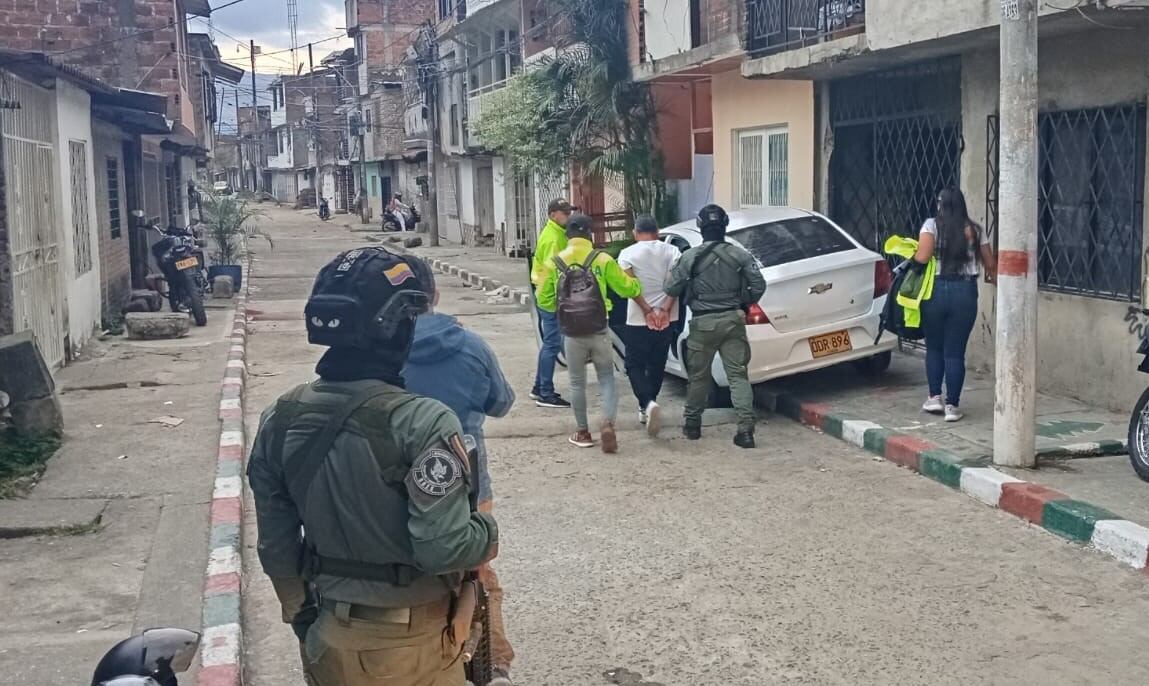 Los operativos se desarrollaron en Santander de Quilichao y Popayán en el Cauca y la ciudad de Cali en el Valle. Crédito Policía Nacional.