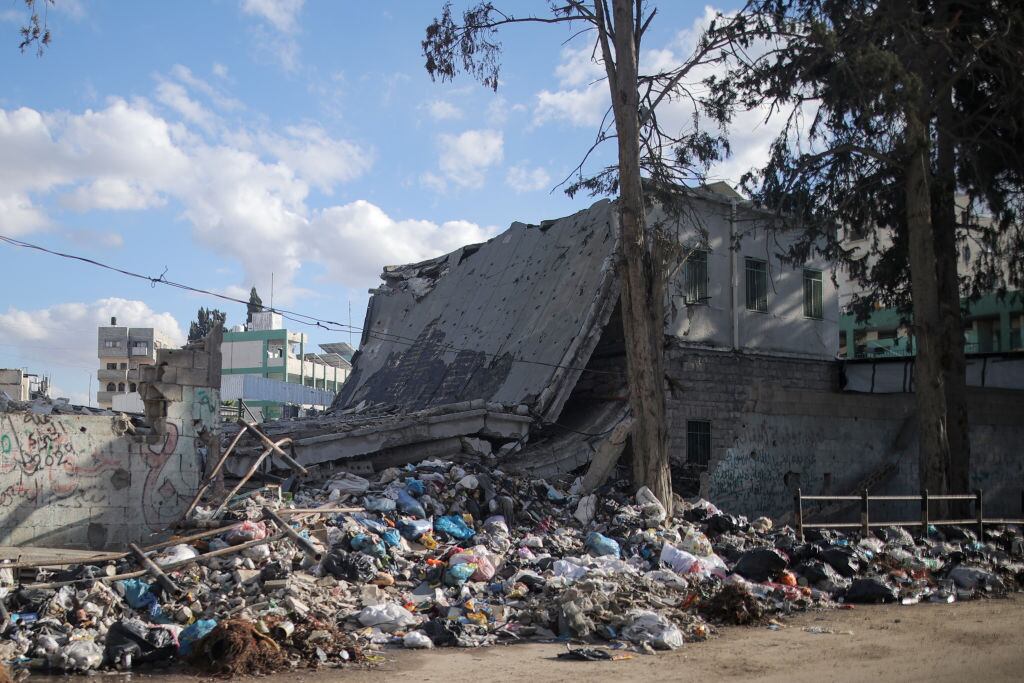 Ataque con explosivos en una escuela de Gaza. I Foto: Osama Abdul Wahhab Abu Rabee/Anadolu via Getty Images.