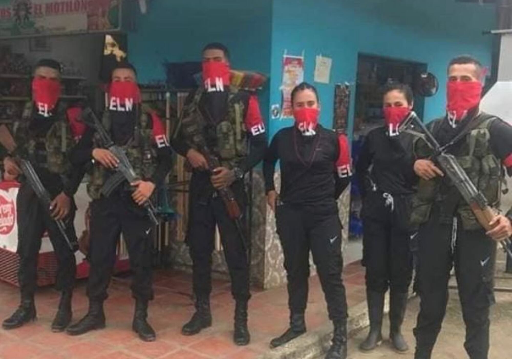 Integrantes del ELN en Versalle, municipio de Tibú, Norte de Santander. Foto: Suministrada