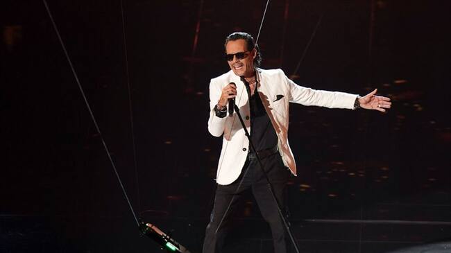 El cantante puertorriqueño dijo en sus redes sociales que pidieron a los promotores reembolsar el dinero a las personas que compraron la boleta. . Foto: Alexander Tamargo/Getty Images for The Latin Recording Academy