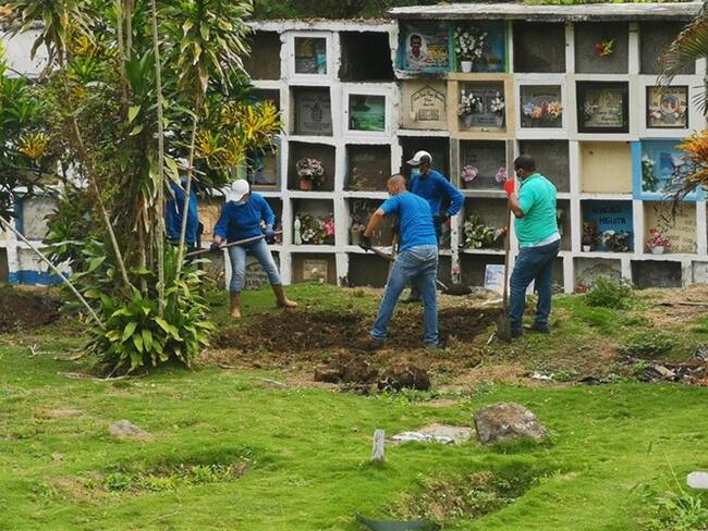 En el cementerio Las Mercedes de Dabeiba arrancó la tercera jornada de exhumaciones en este lugar. Foto: W