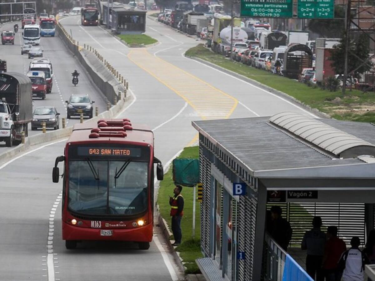 Viene lunes festivo con pico y placa para el regreso de los bogotanos