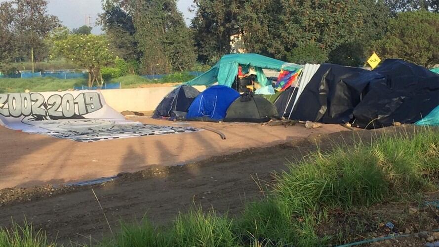 Protestas en humedal Tibabuyes para exigir que suspendan obras del acueducto. Foto: Cortesía