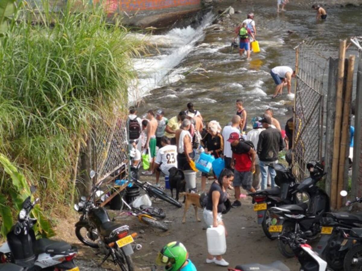 Habitantes de Armenia llevan más de 50 horas sin servicio de agua