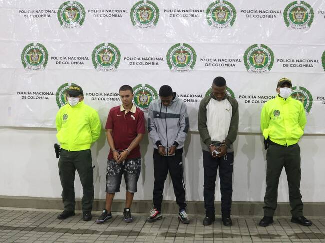 Los implicados integrarían la banda denominada “Los Libertadores”, responsable de varios hurtos en las comunas 2, 3, 11 y 17 de Cali. Foto: Policía.