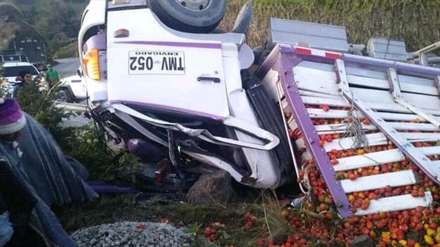 Accidente deja tres personas muertas en Puracé, Cauca . Foto: Bomberos Popayán