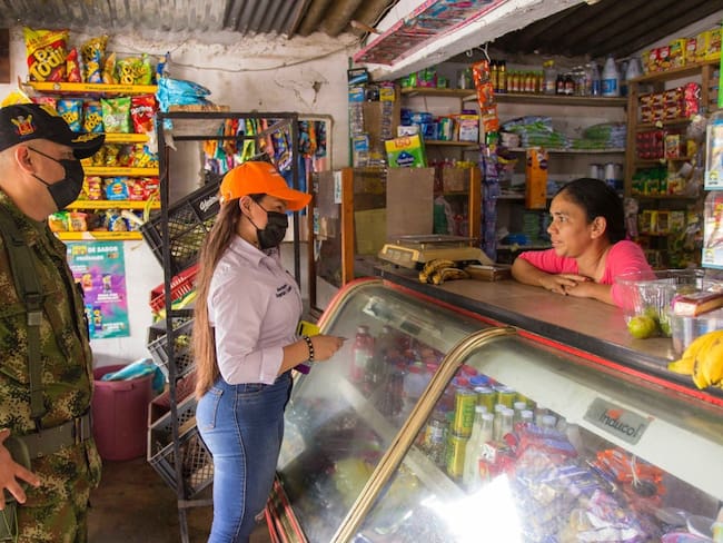 “Cerca de 200 tiendas de barrio han cerrado”: líder gremial sobre extorsión en el Caribe