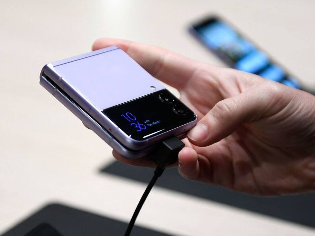 Mitos sobre los celulares plegables, ¿qué tan eficientes son?